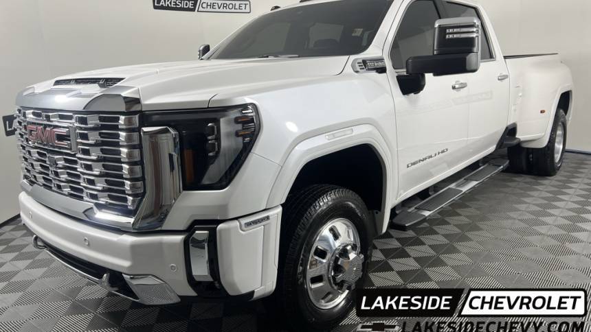 2024 GMC Sierra 3500HD Denali — Pickup Truck — 11,056 mi — Huntington, IN