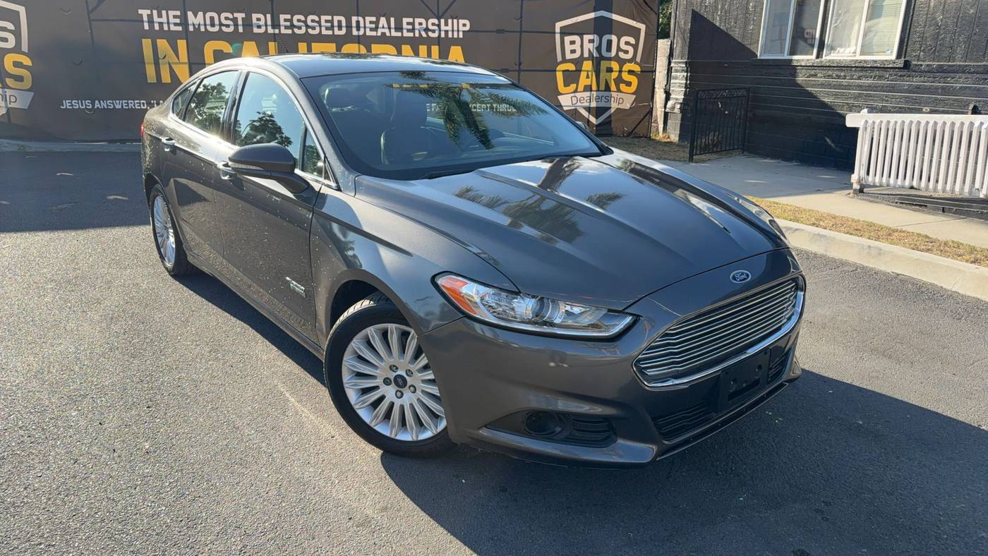 2016 Ford Fusion Energi SE Luxury — Sedan — 158,713 mi — SANTA ANA, CA