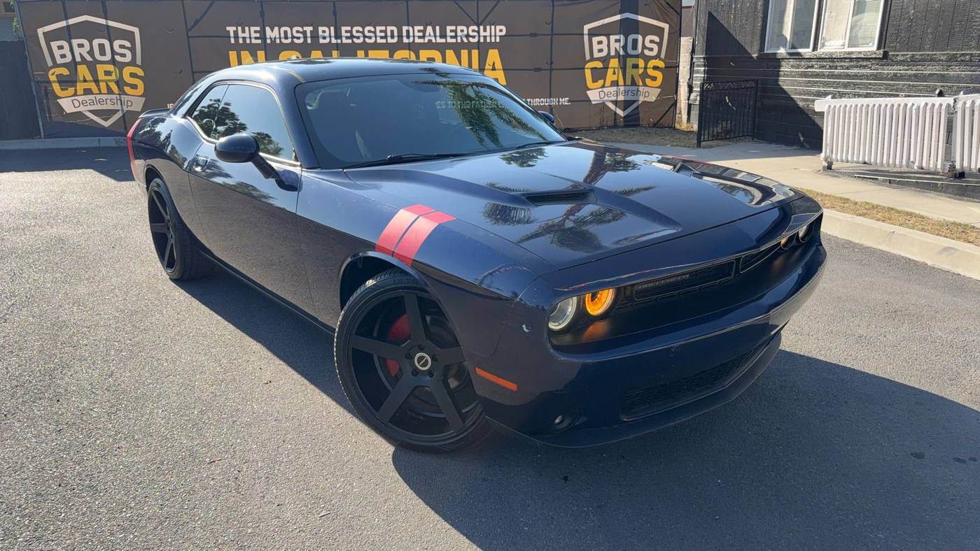 2016 Dodge Challenger SXT — Coupe — 111,957 mi — SANTA ANA, CA
