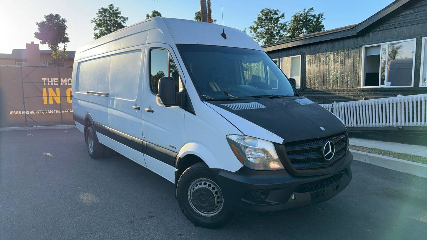 2015 Mercedes-Benz Sprinter Cargo Van 3500 — Cargo Van — 145,809 mi — SANTA ANA, CA