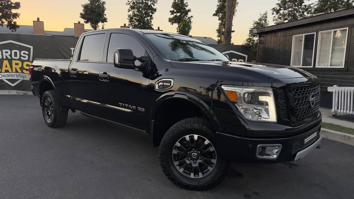 2017 Nissan Titan XD PRO-4X — Pickup Truck — 115,877 mi — SANTA ANA, CA
