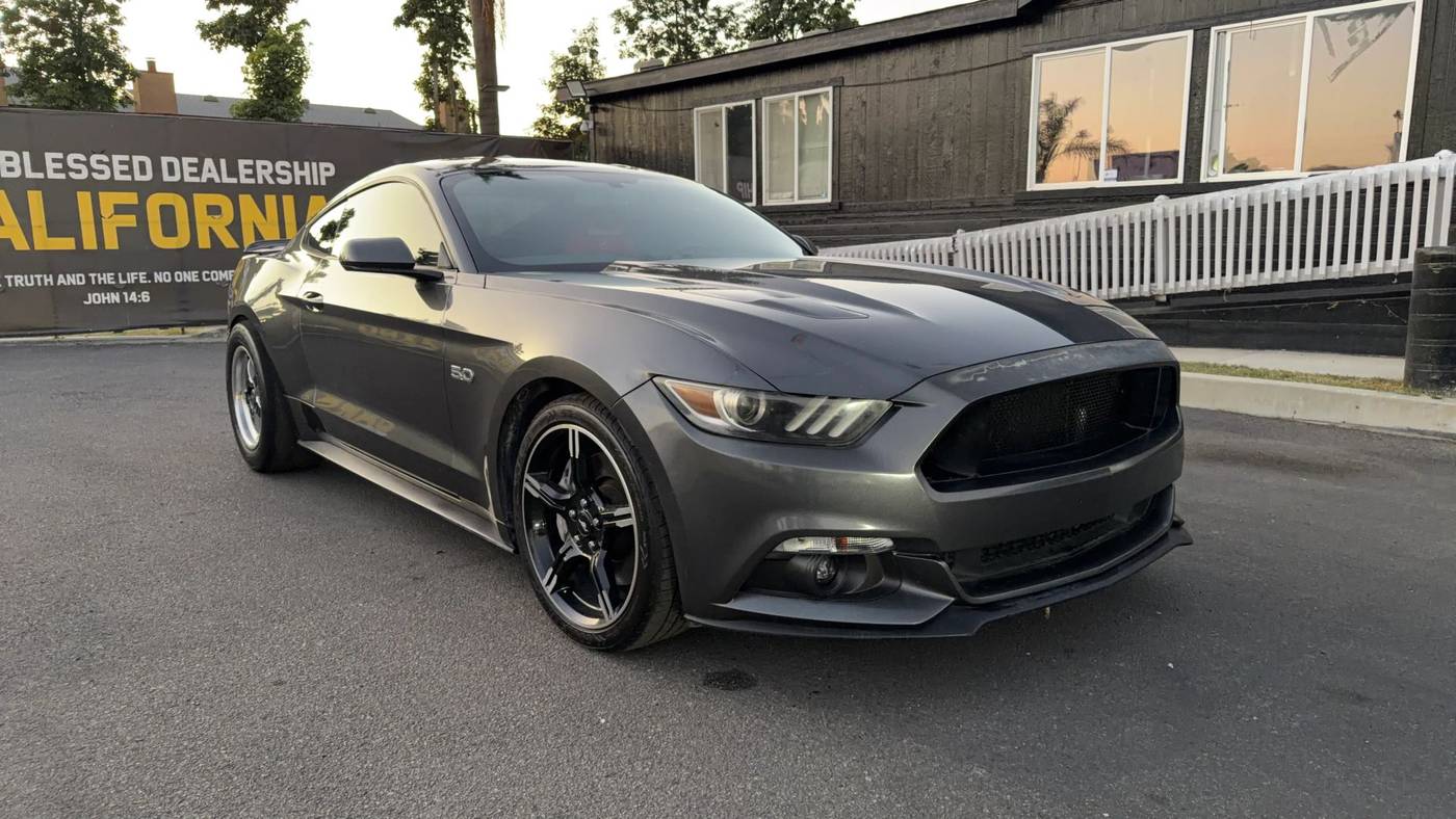 2017 Ford Mustang GT — Coupe — 94,361 mi — SANTA ANA, CA