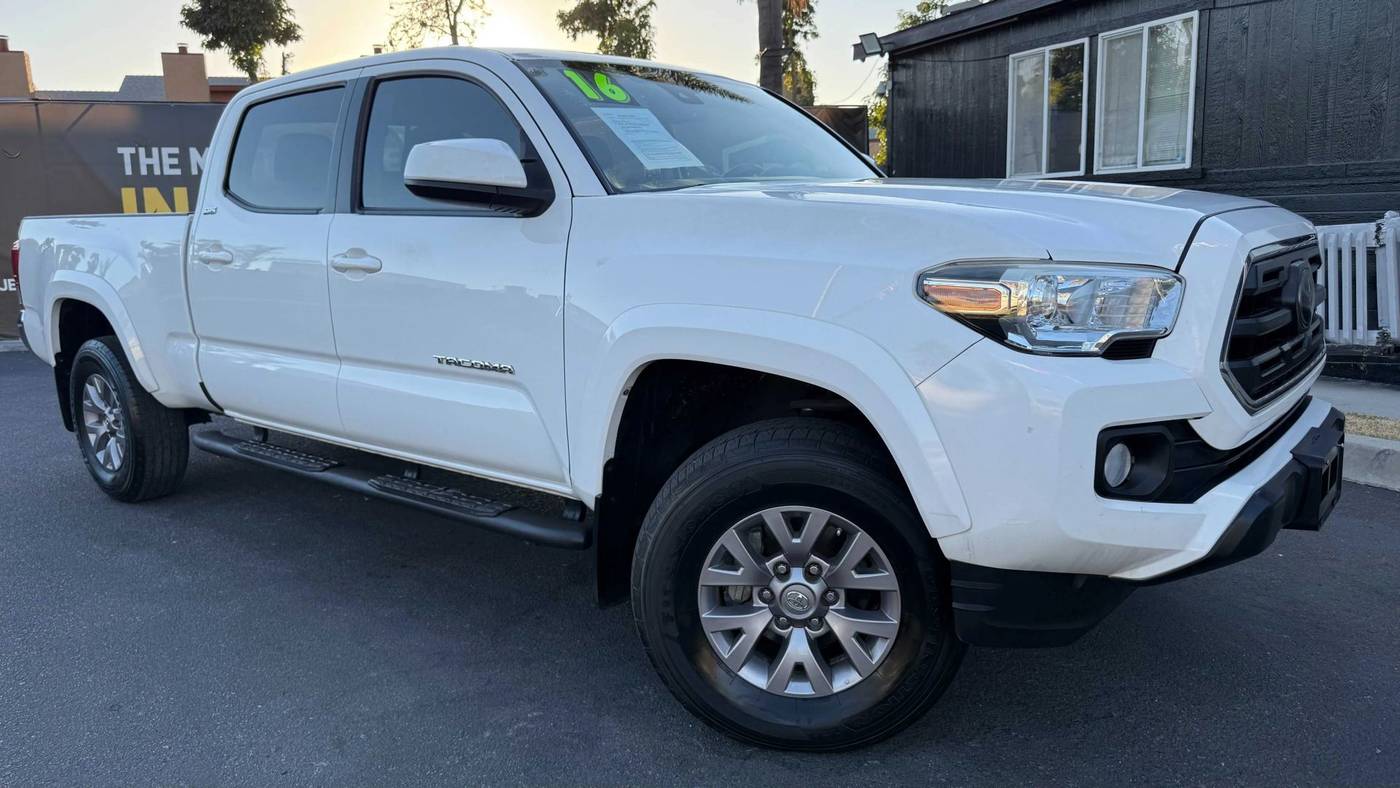 2019 Toyota Tacoma SR5 — Pickup Truck — 83,949 mi — Santa Ana, CA