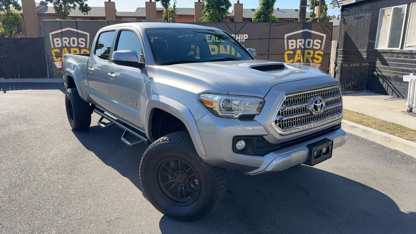 2016 Toyota Tacoma TRD Sport — Pickup Truck — 110,745 mi — SANTA ANA, CA