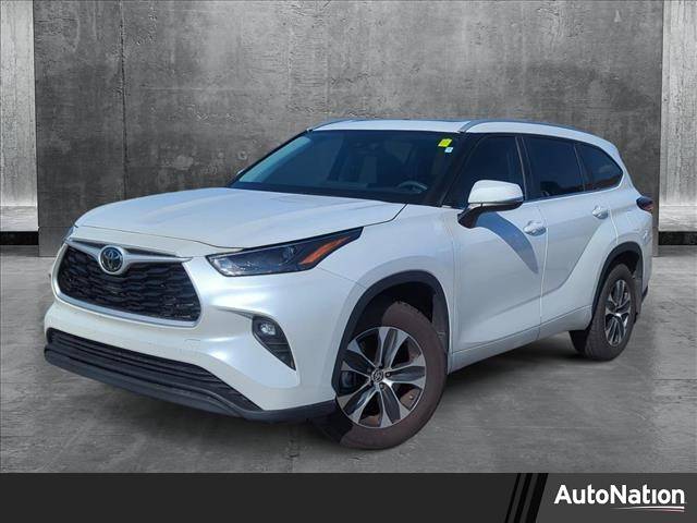 2024 Toyota Highlander XLE — SUV — 9,994 mi — Memphis, TN