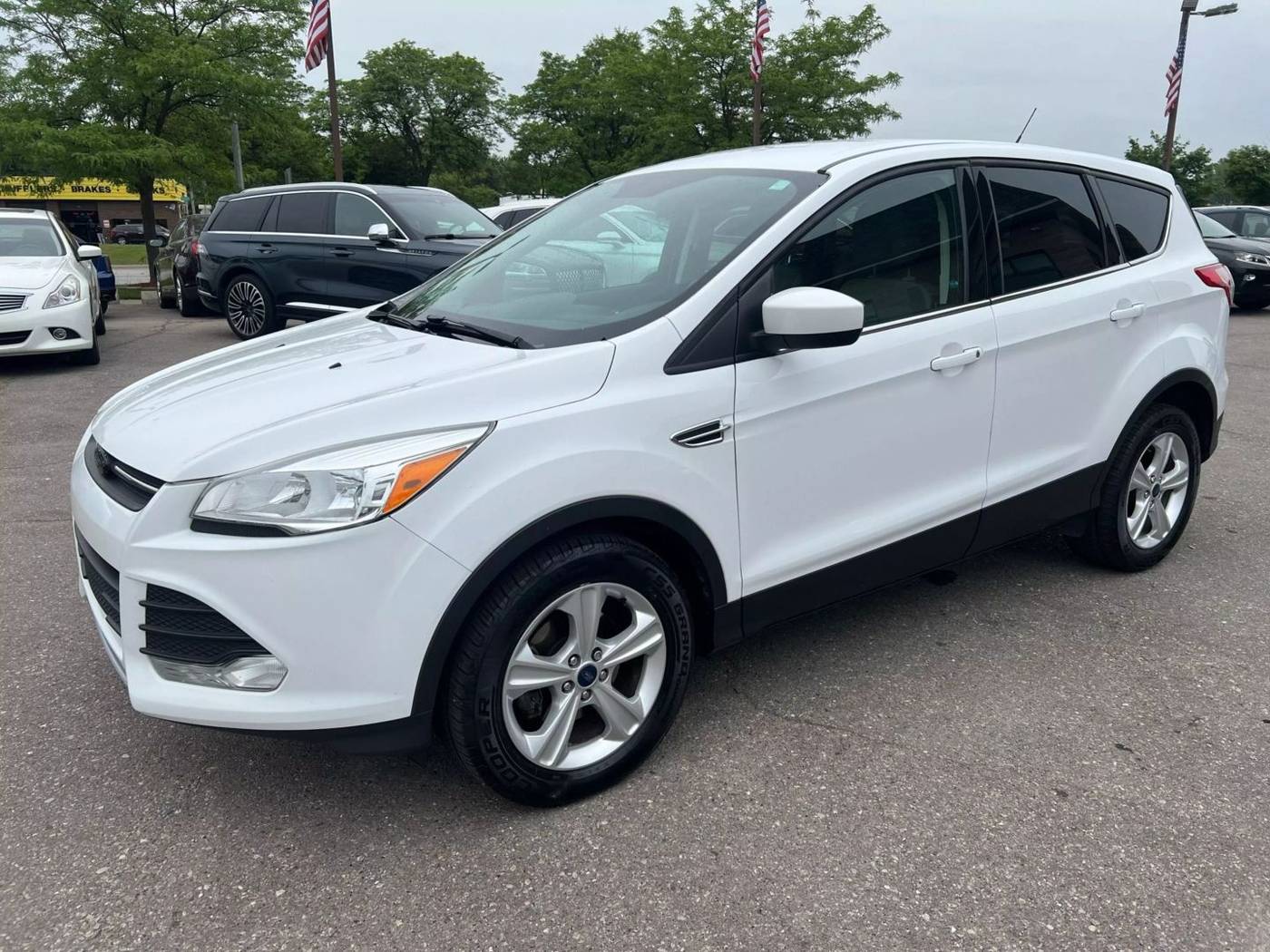 2015 Ford Escape SE — SUV — 100,330 mi — Wayne, MI