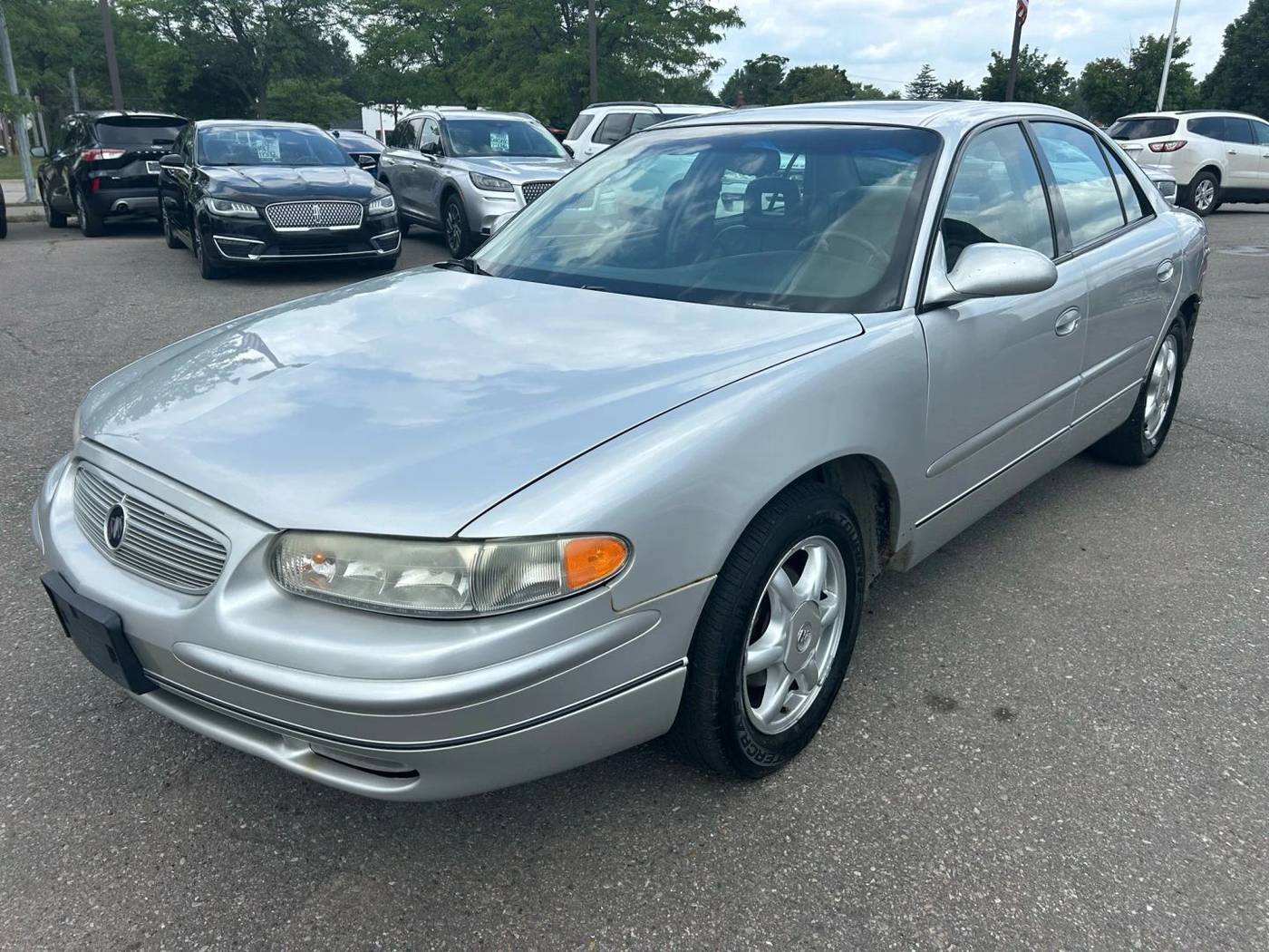 2002 Buick Regal LS — Sedan — 225,754 mi — Wayne, MI