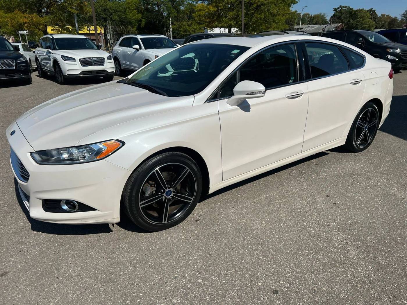 2015 Ford Fusion Titanium — Sedan — 151,323 mi — Wayne, MI