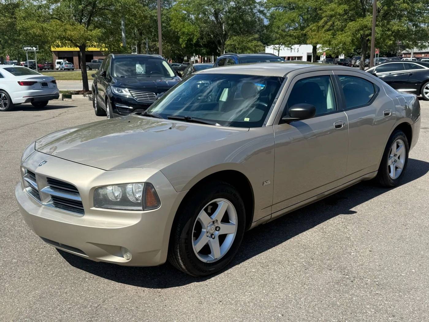 2009 Dodge Charger SXT — Sedan — 124,923 mi — Wayne, MI