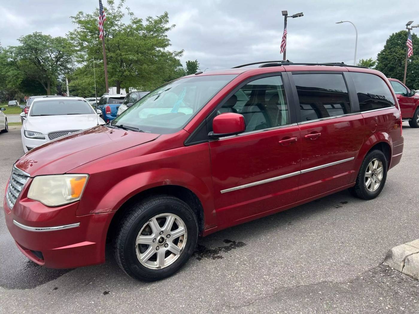 2009 Chrysler Town & Country Touring — Minivan — 202,724 mi — Wayne, MI