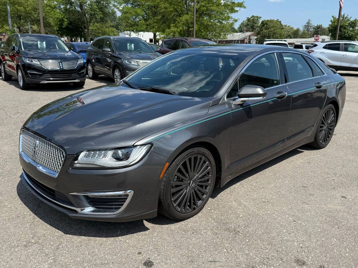 2017 Lincoln MKZ Reserve — Sedan — 75,748 mi — Wayne, MI