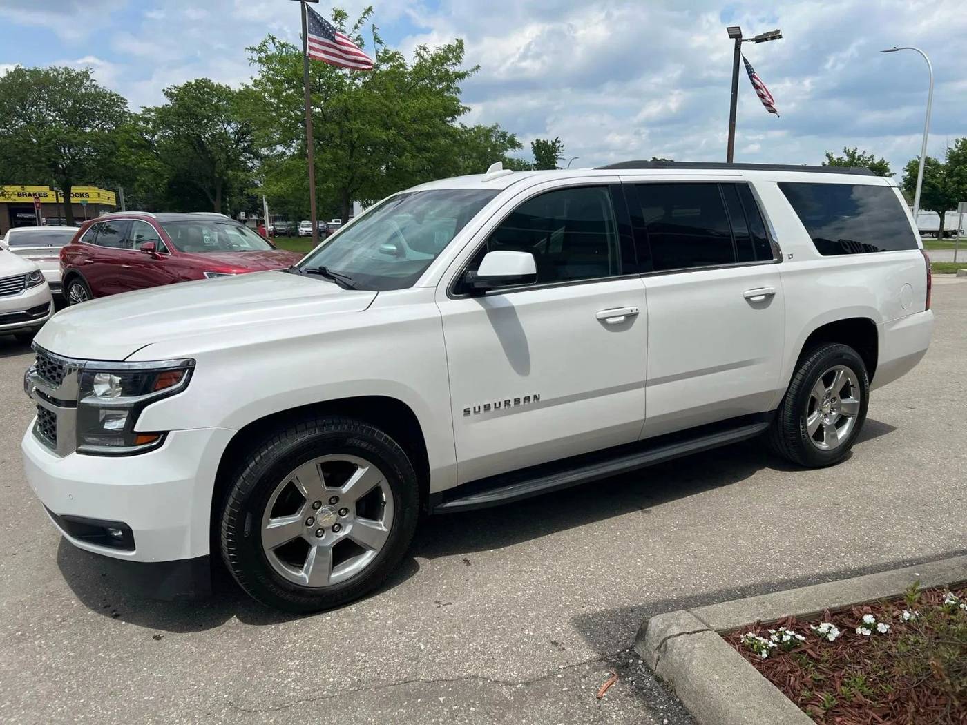 2018 Chevrolet Suburban LT — SUV — 99,148 mi — Wayne, MI
