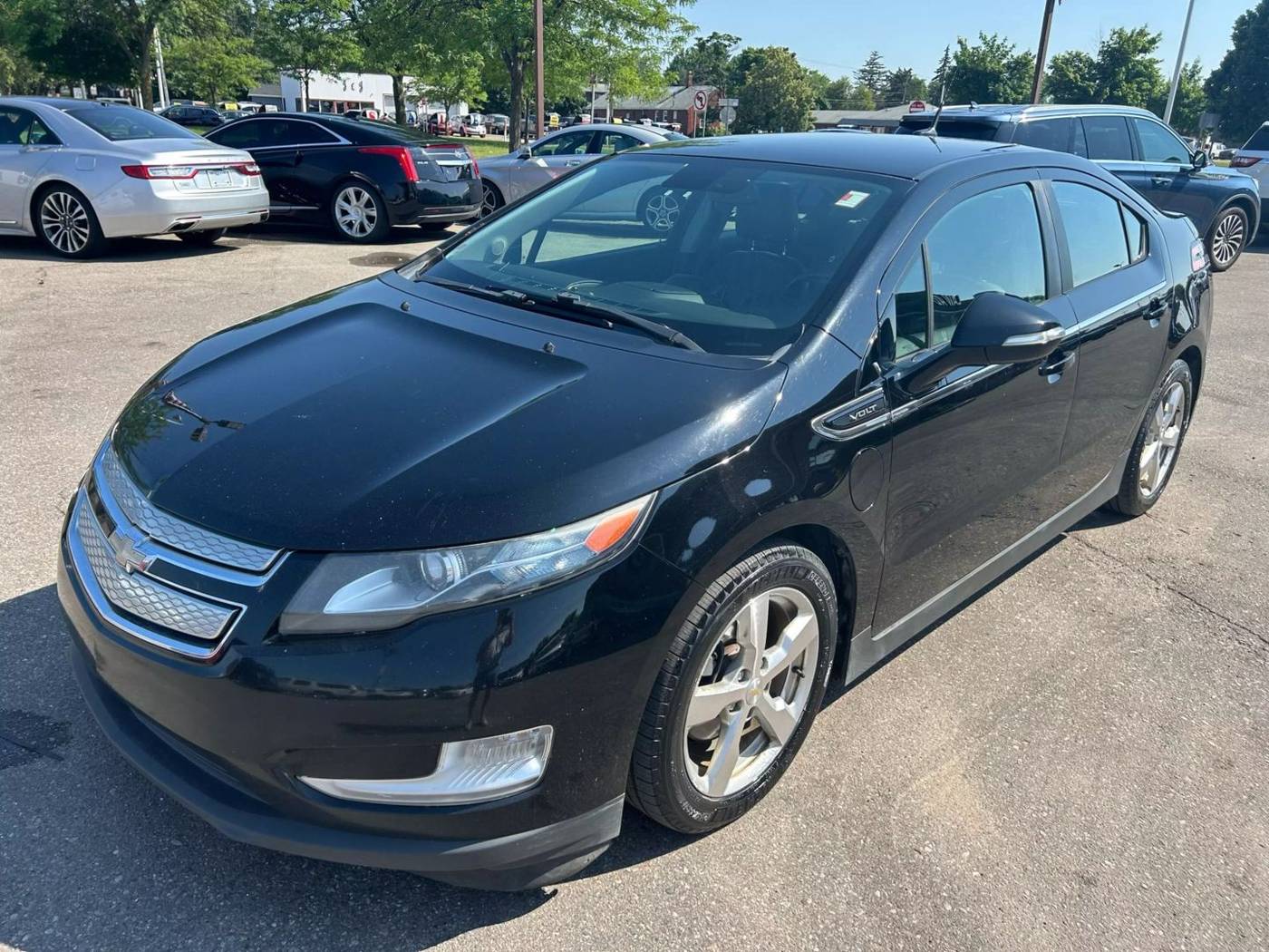 2011 Chevrolet Volt Base — Sedan — 195,168 mi — Wayne, MI