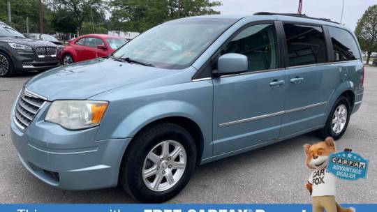 2009 Chrysler Town & Country Touring — Minivan — 235,956 mi — Wayne, MI