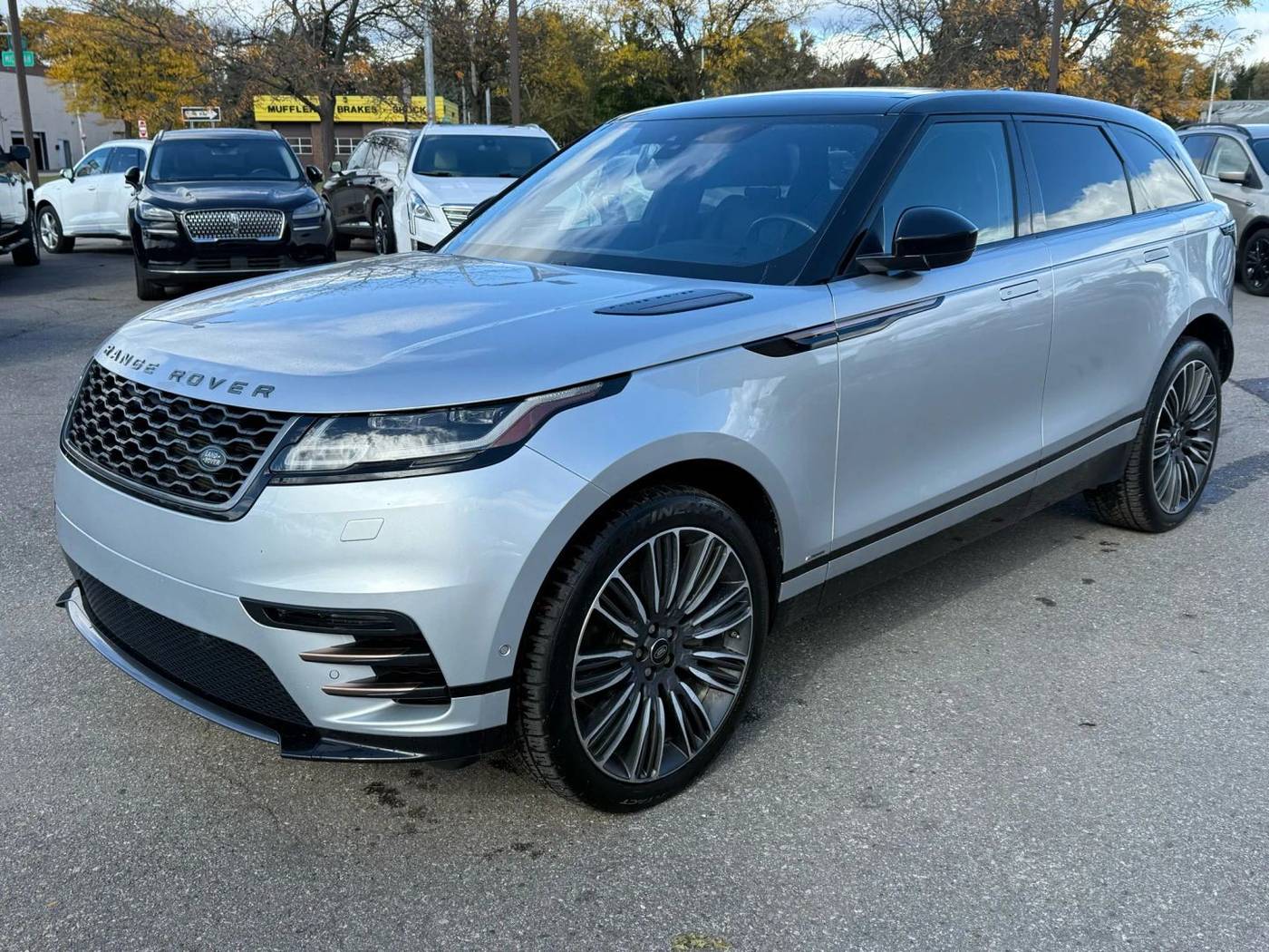 2018 Land Rover Range Rover Velar R-Dynamic SE — SUV — 133,605 mi — Wayne, MI