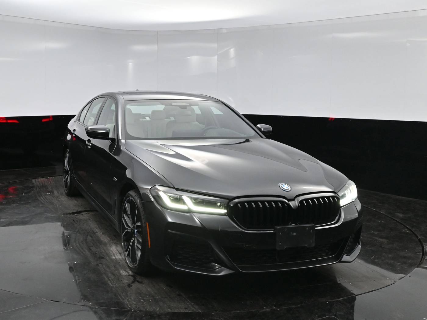 2022 BMW 5 Series 530e — Sedan — 28,780 mi — Culver City, CA