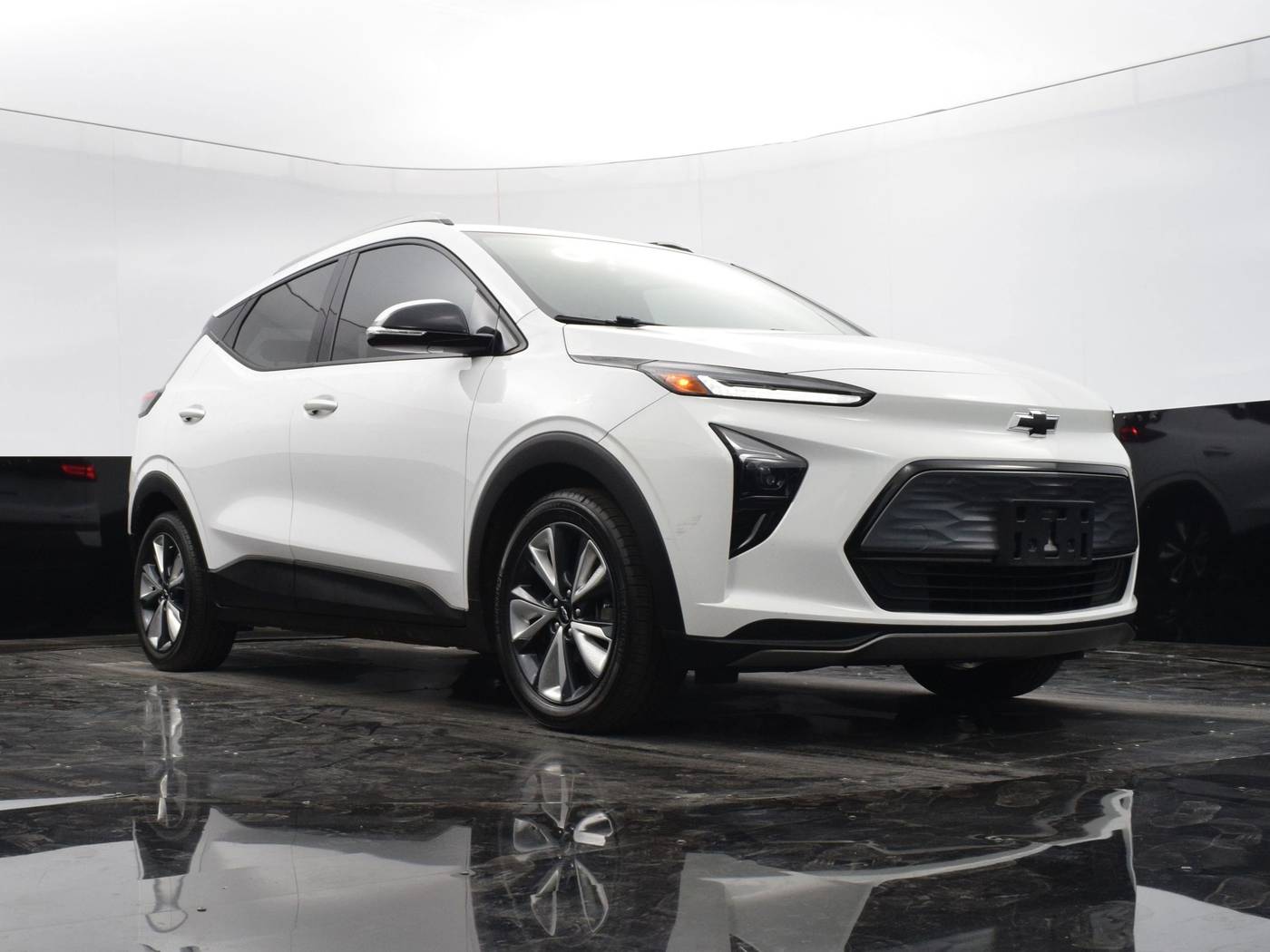2022 Chevrolet Bolt EUV LT — SUV — 33,026 mi — Culver City, CA