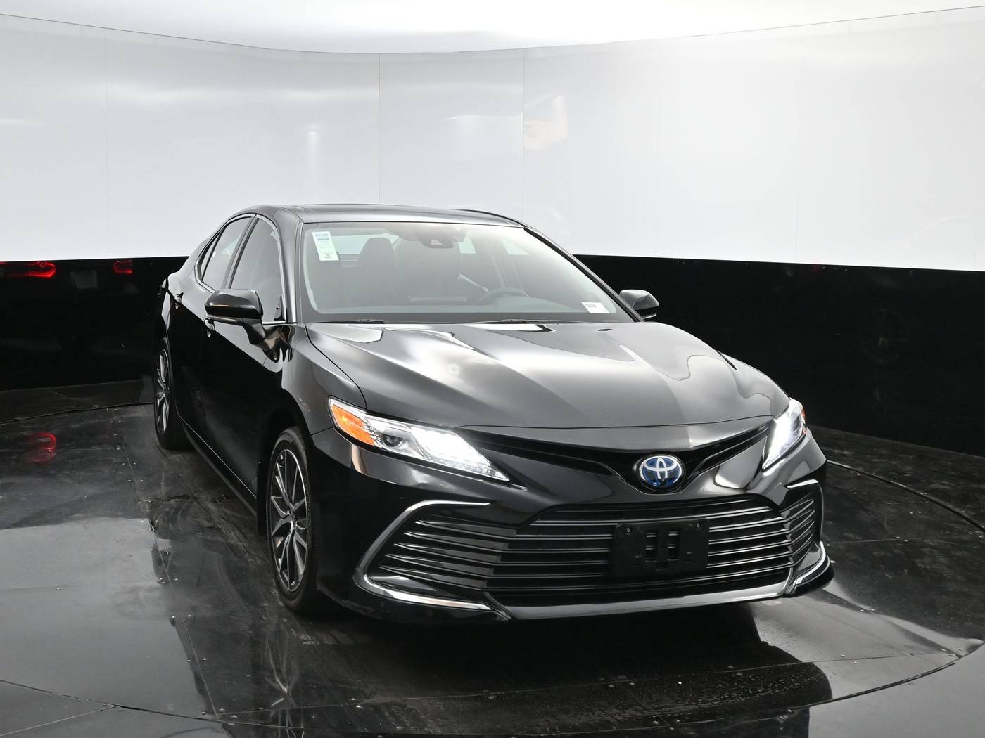 2024 Toyota Camry Hybrid XLE — Sedan — 10,744 mi — Culver City, CA