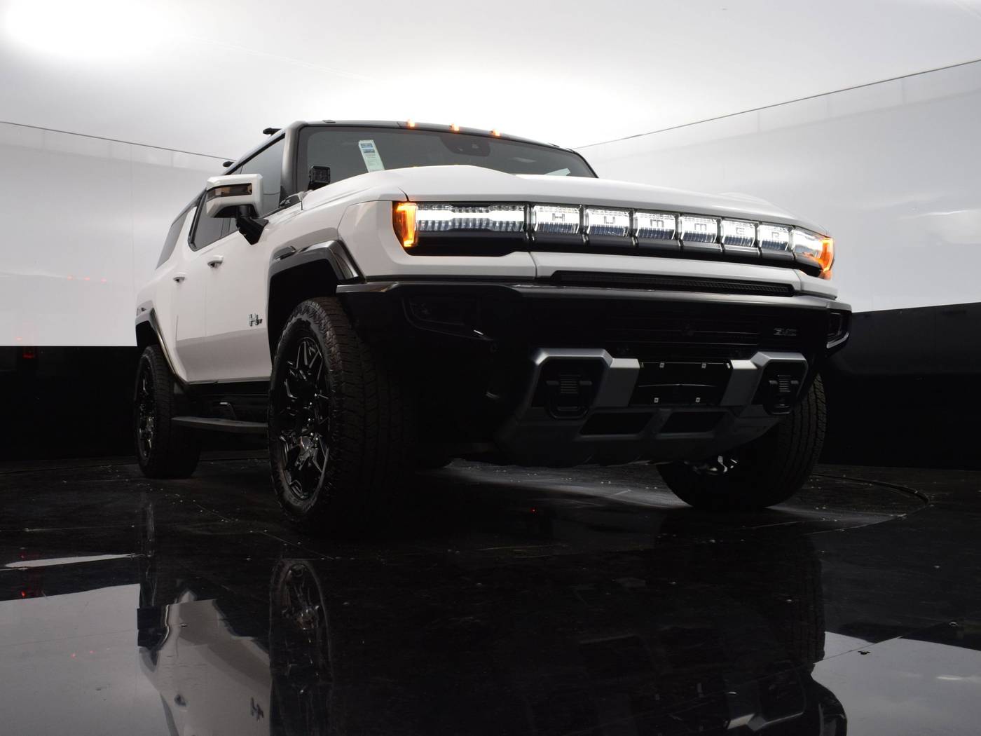 2024 GMC HUMMER EV SUV 2X — SUV — 5,920 mi — Culver City, CA