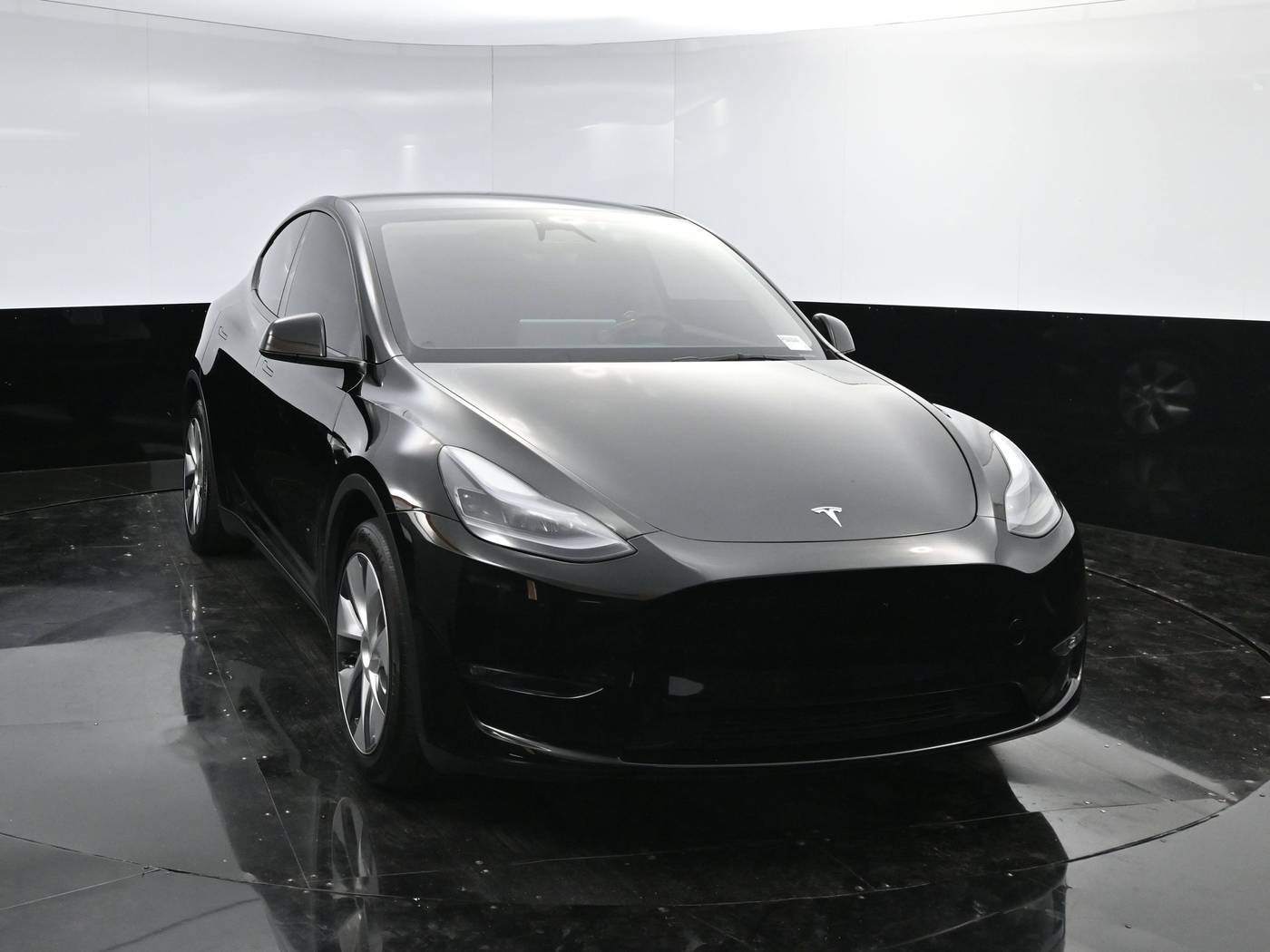 2023 Tesla Model Y Long Range — SUV — 33,695 mi — Culver City, CA