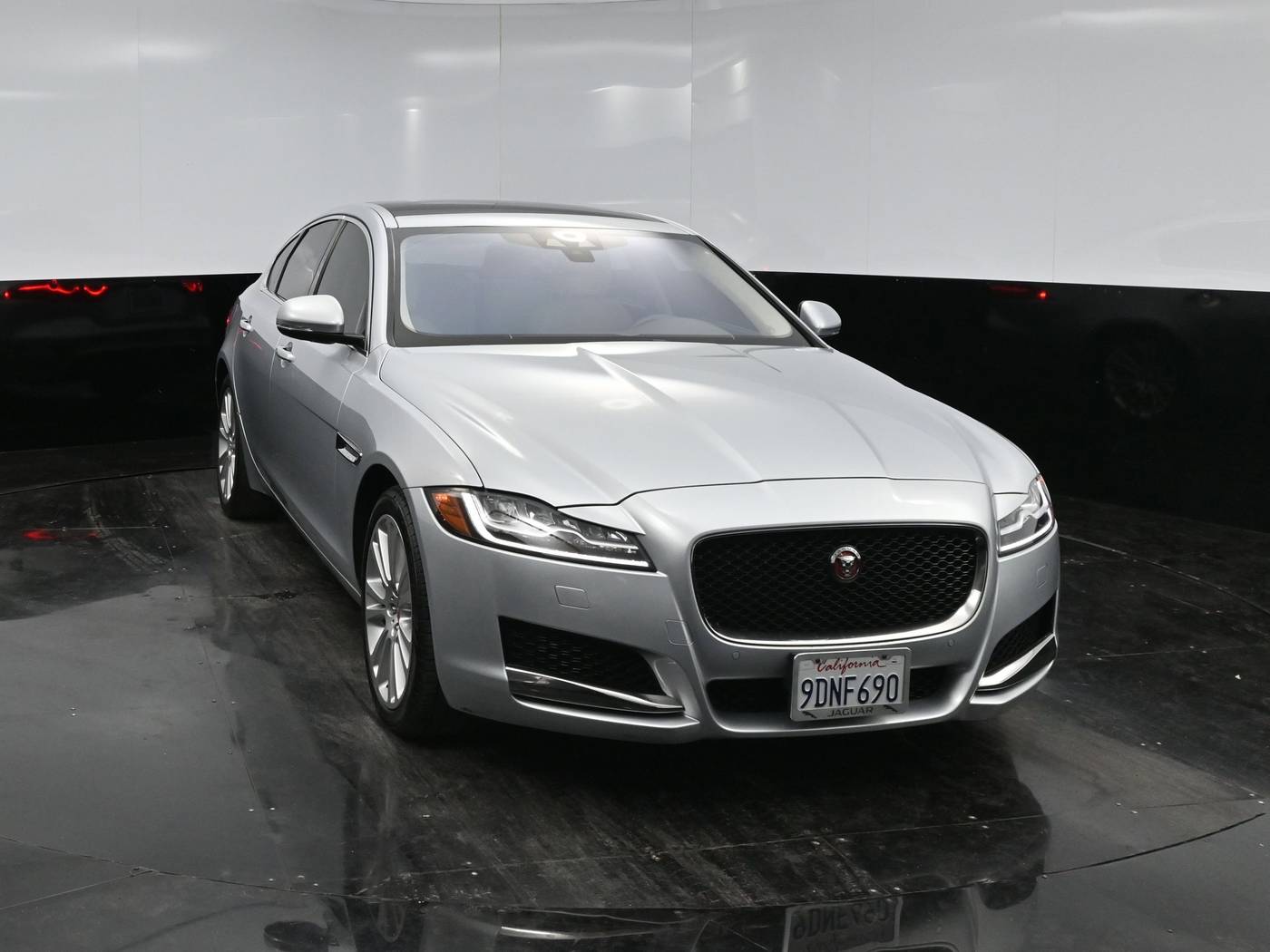 2019 Jaguar XF Premium — Sedan — 27,651 mi — Culver City, CA