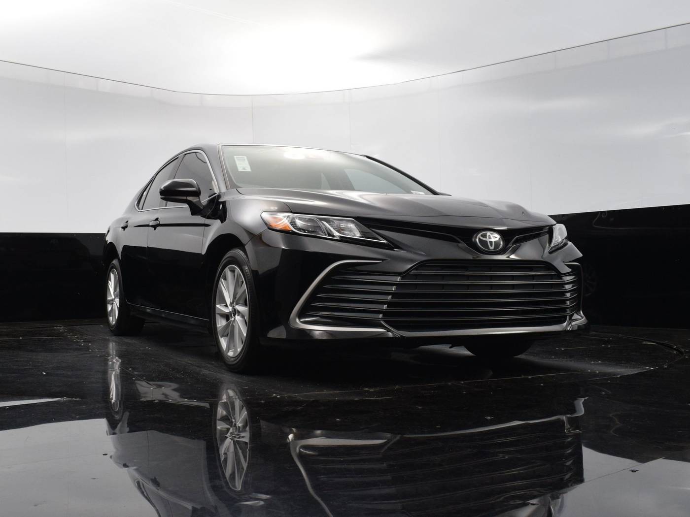 2023 Toyota Camry LE — Sedan — 18,541 mi — Culver City, CA