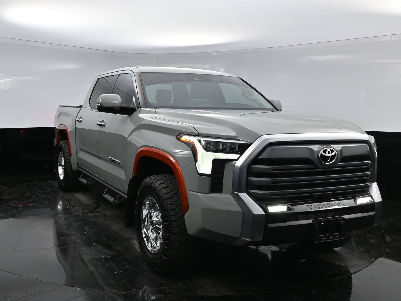 2024 Toyota Tundra Limited — Pickup Truck — 6,357 mi — Culver City, CA