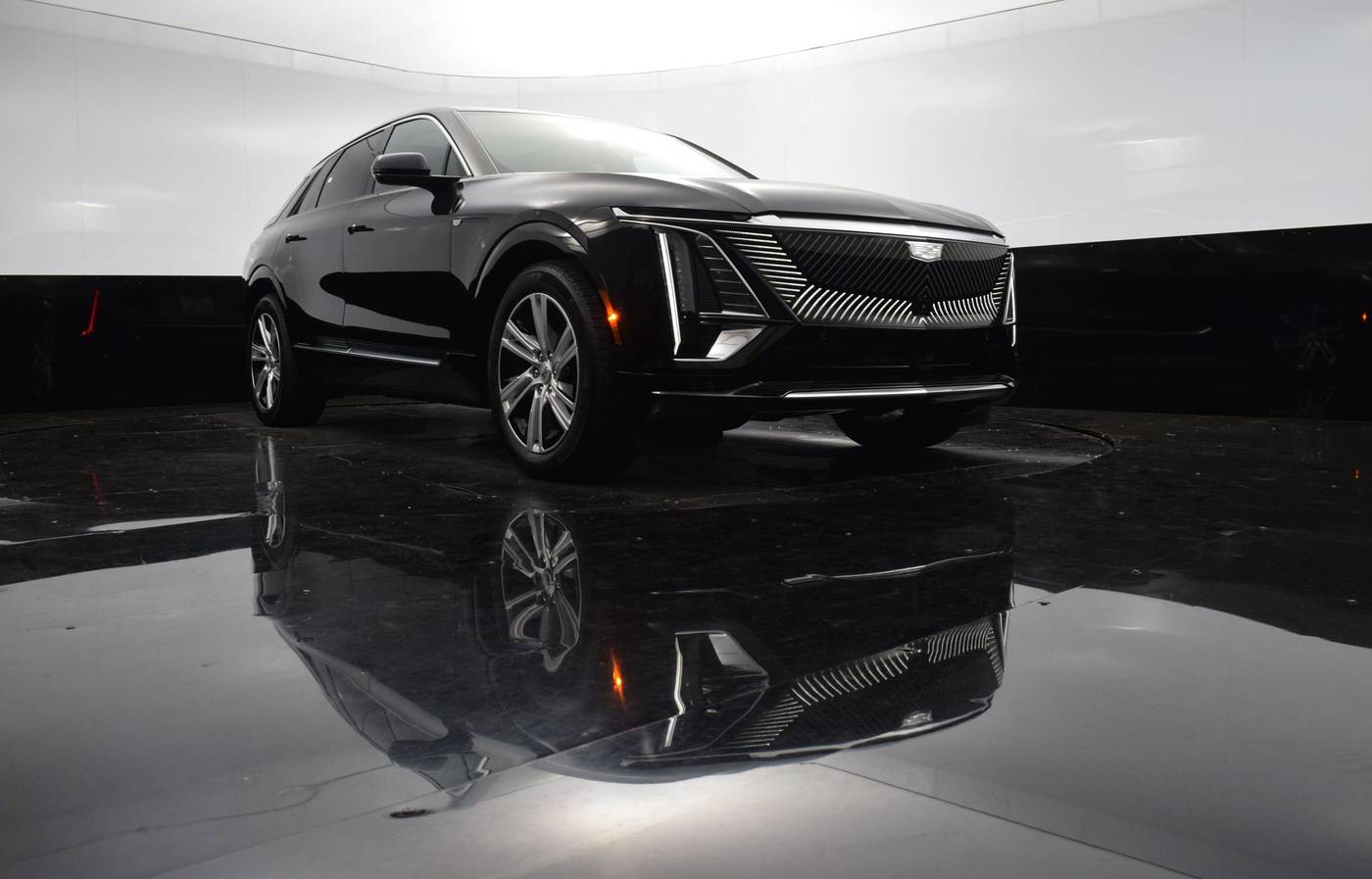 2024 Cadillac LYRIQ Tech — SUV — 4,958 mi — Culver City, CA