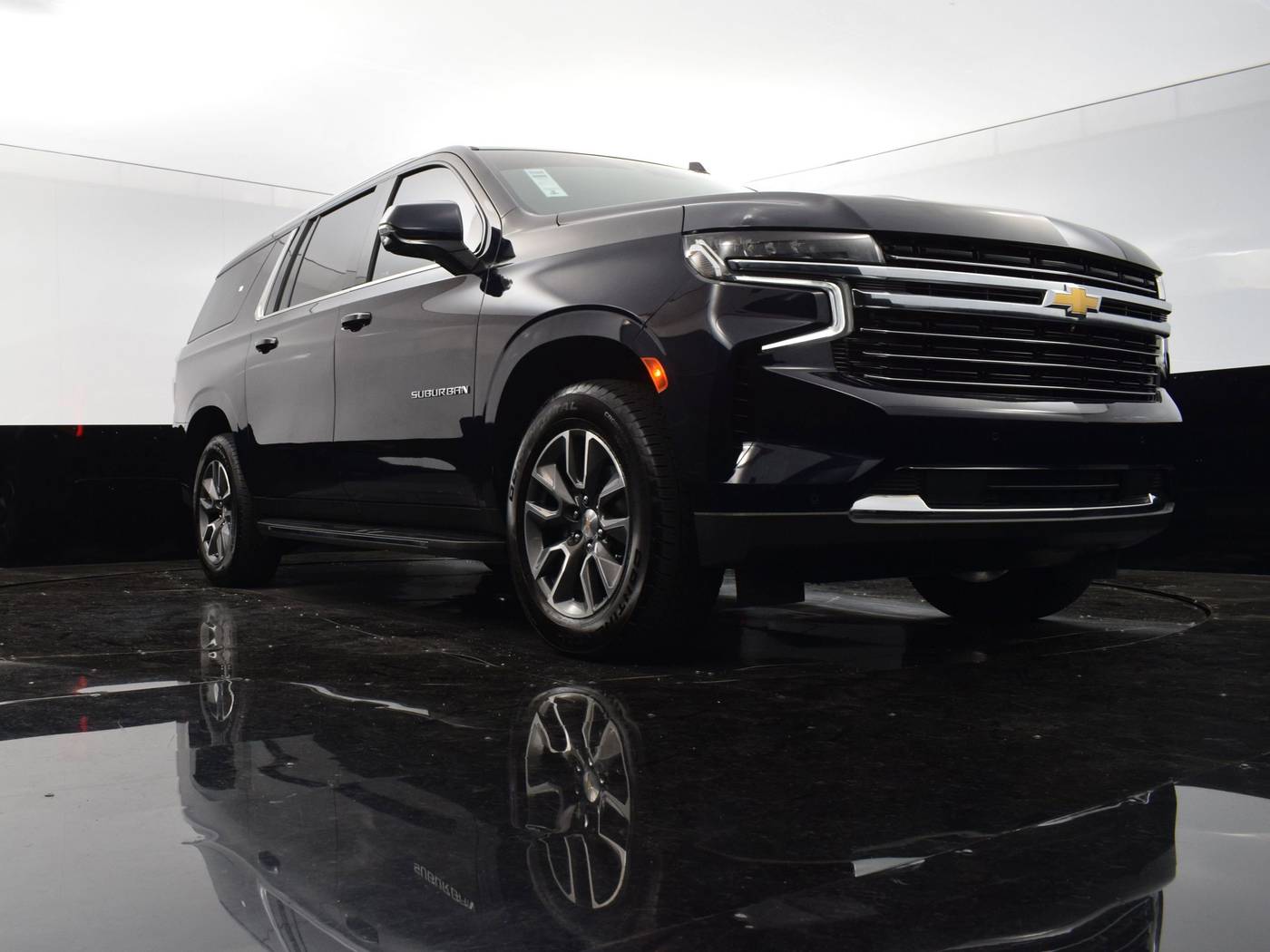 2024 Chevrolet Suburban LT — SUV — 18,778 mi — Culver City, CA