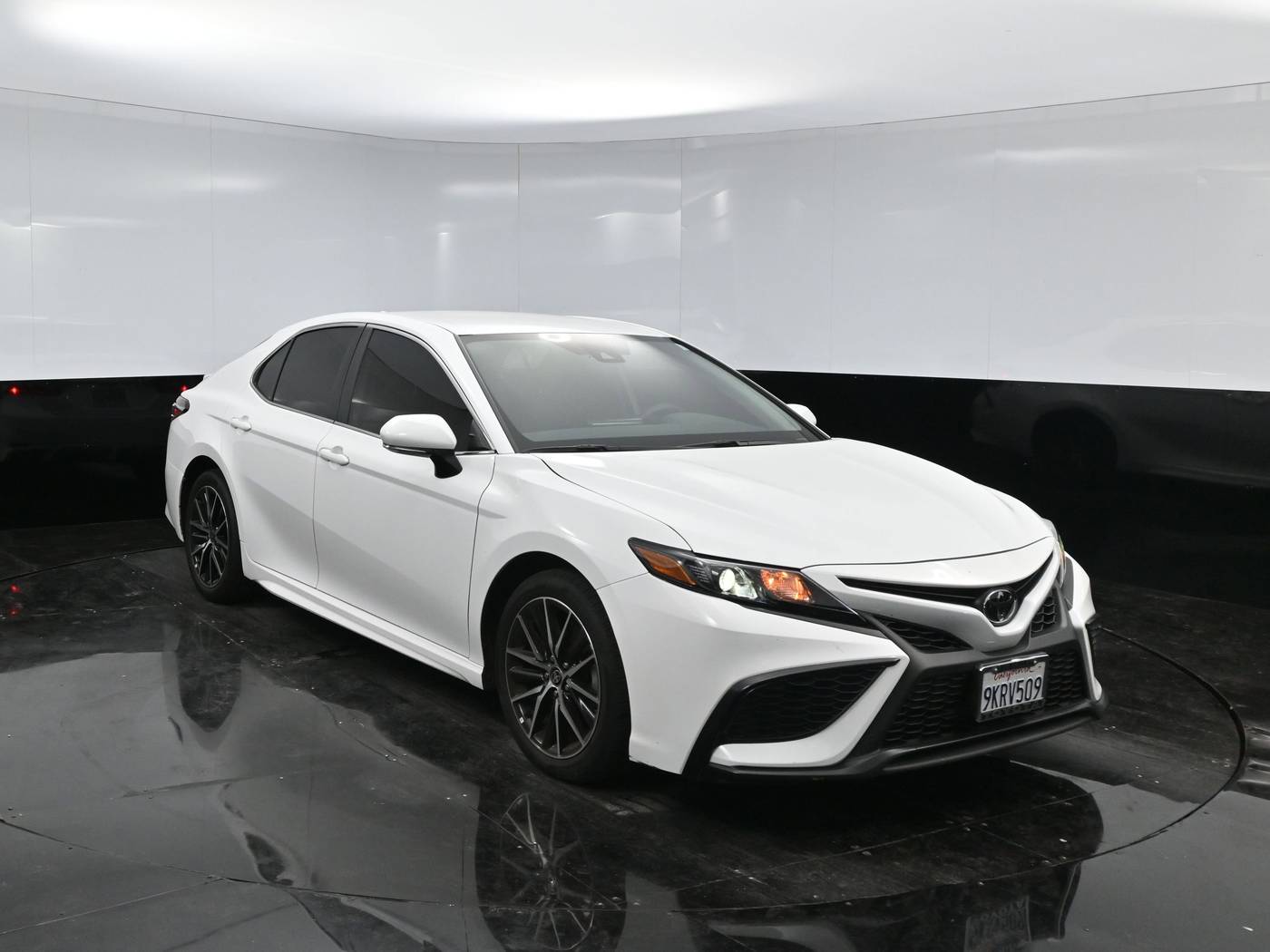 2024 Toyota Camry SE — Sedan — 17,973 mi — Culver City, CA