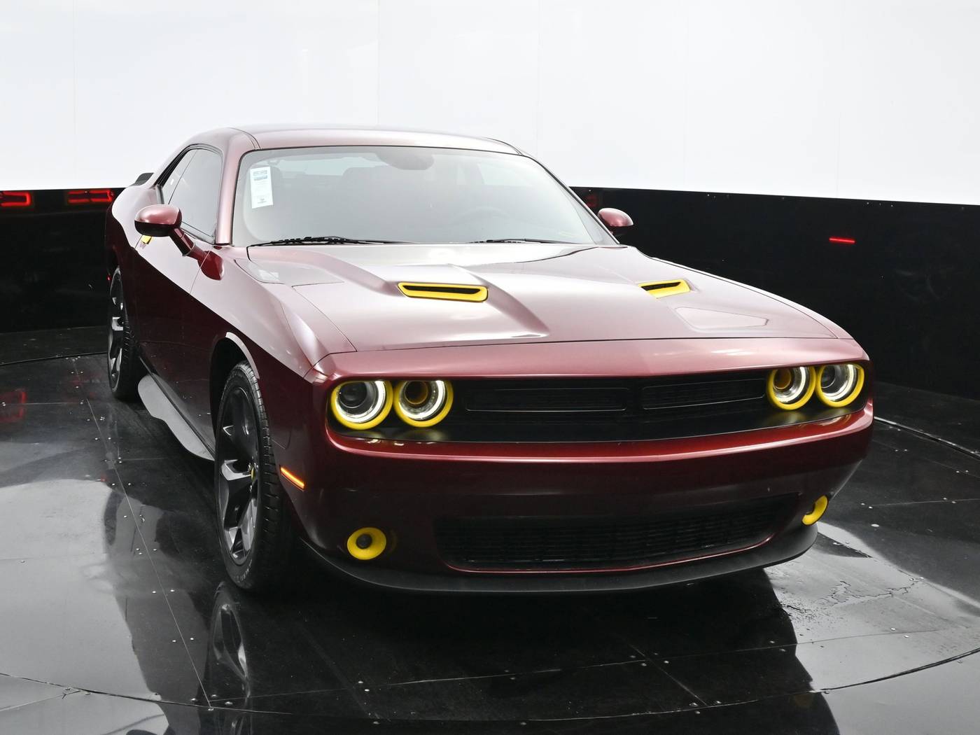 2020 Dodge Challenger SXT — Coupe — 42,420 mi — Culver City, CA