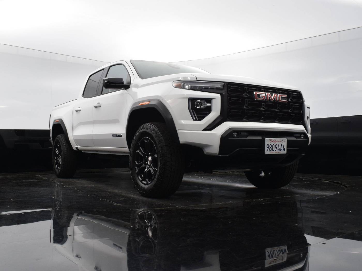 2024 GMC Canyon Elevation — Pickup Truck — 2,814 mi — Culver City, CA