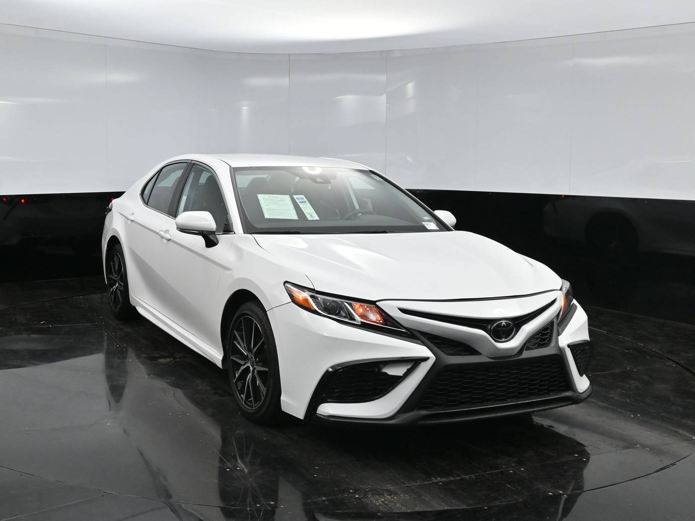 2022 Toyota Camry SE — Sedan — 62,039 mi — Culver City, CA