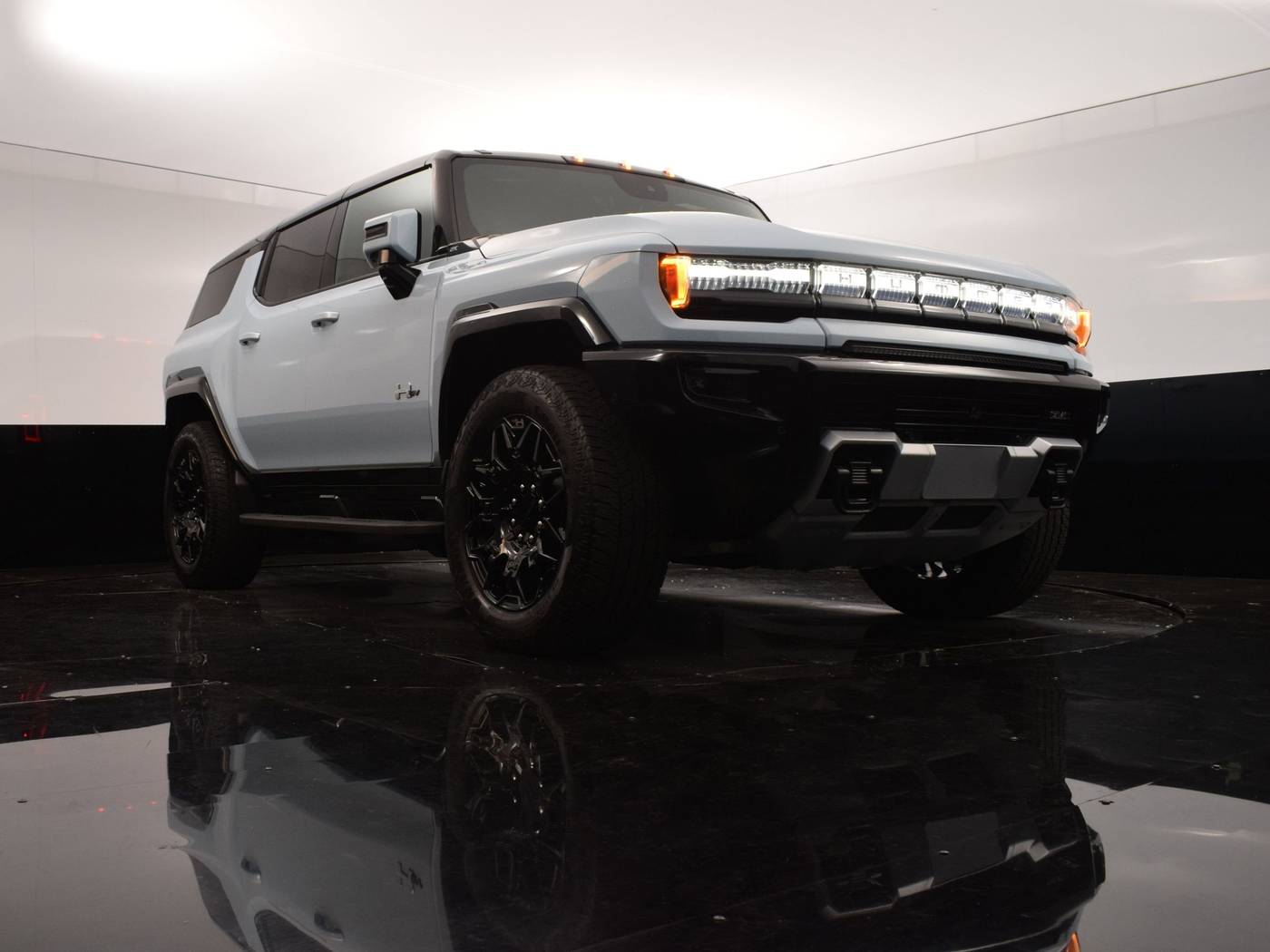 2024 GMC HUMMER EV SUV 2X — SUV — 16,811 mi — Culver City, CA
