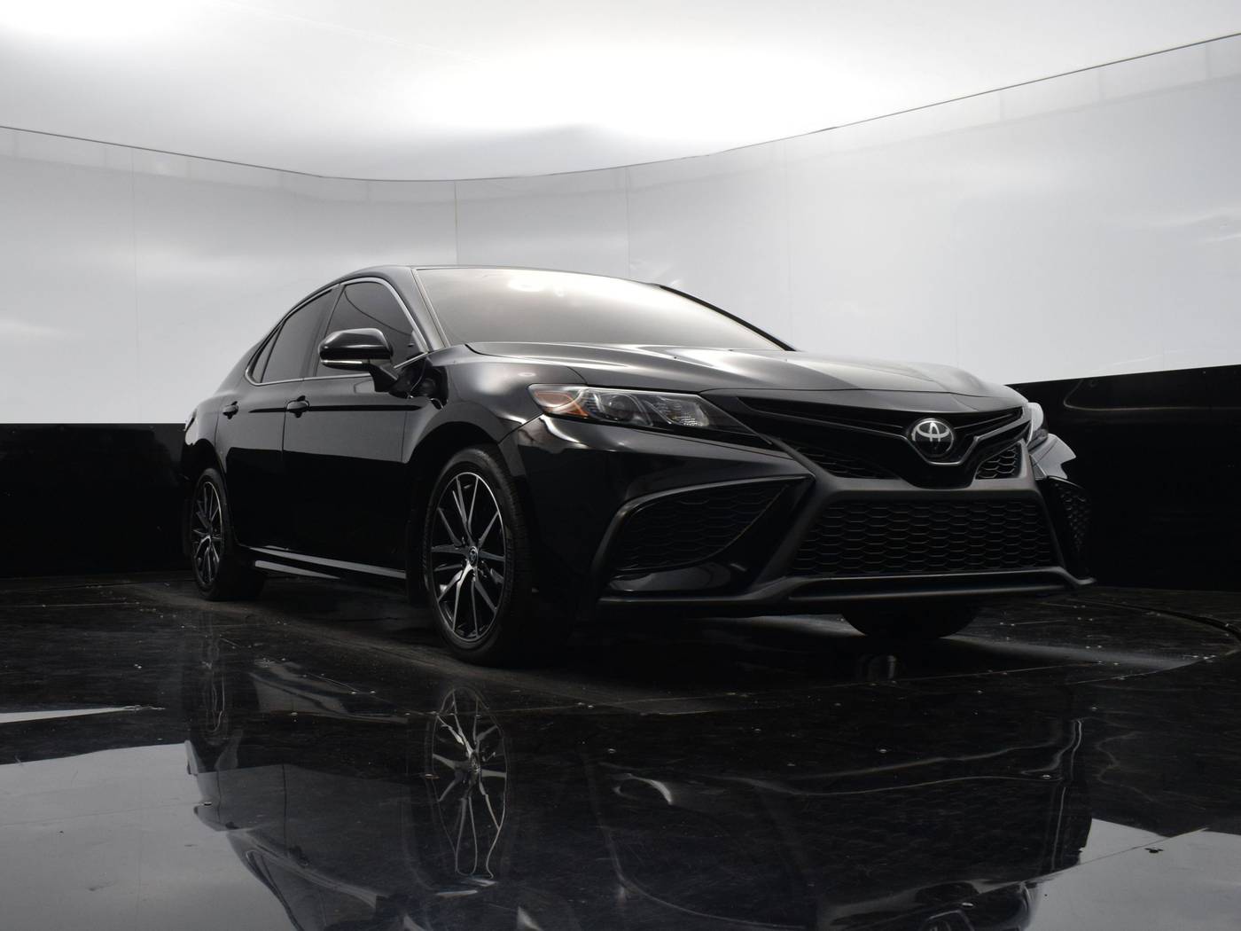 2023 Toyota Camry SE — Sedan — 20,336 mi — Culver City, CA