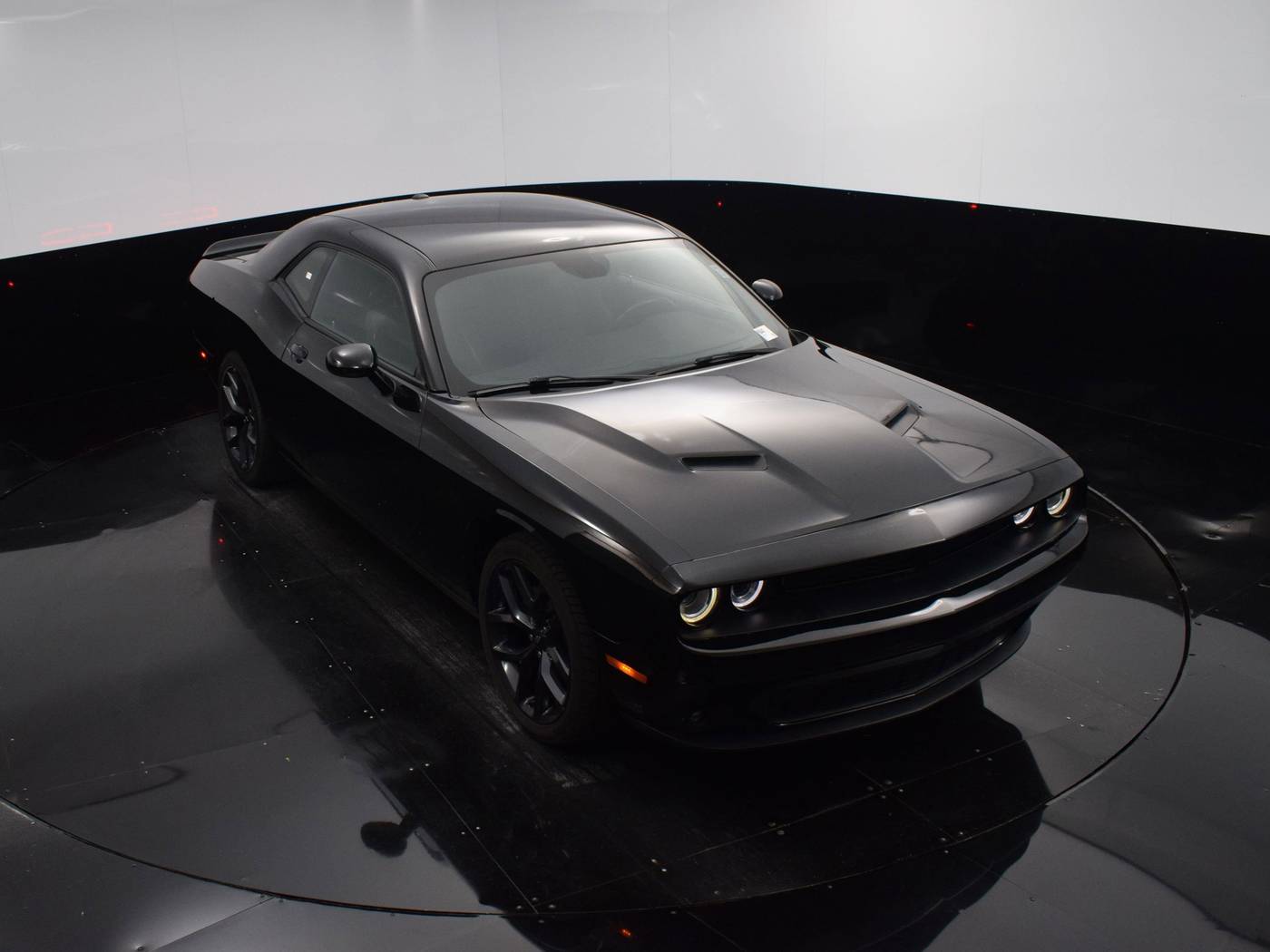 2020 Dodge Challenger SXT — Coupe — 48,931 mi — Culver City, CA