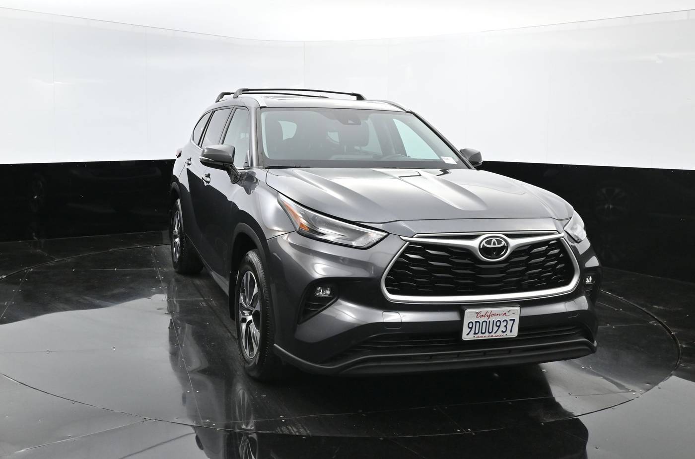 2022 Toyota Highlander XLE — SUV — 32,771 mi — Culver City, CA