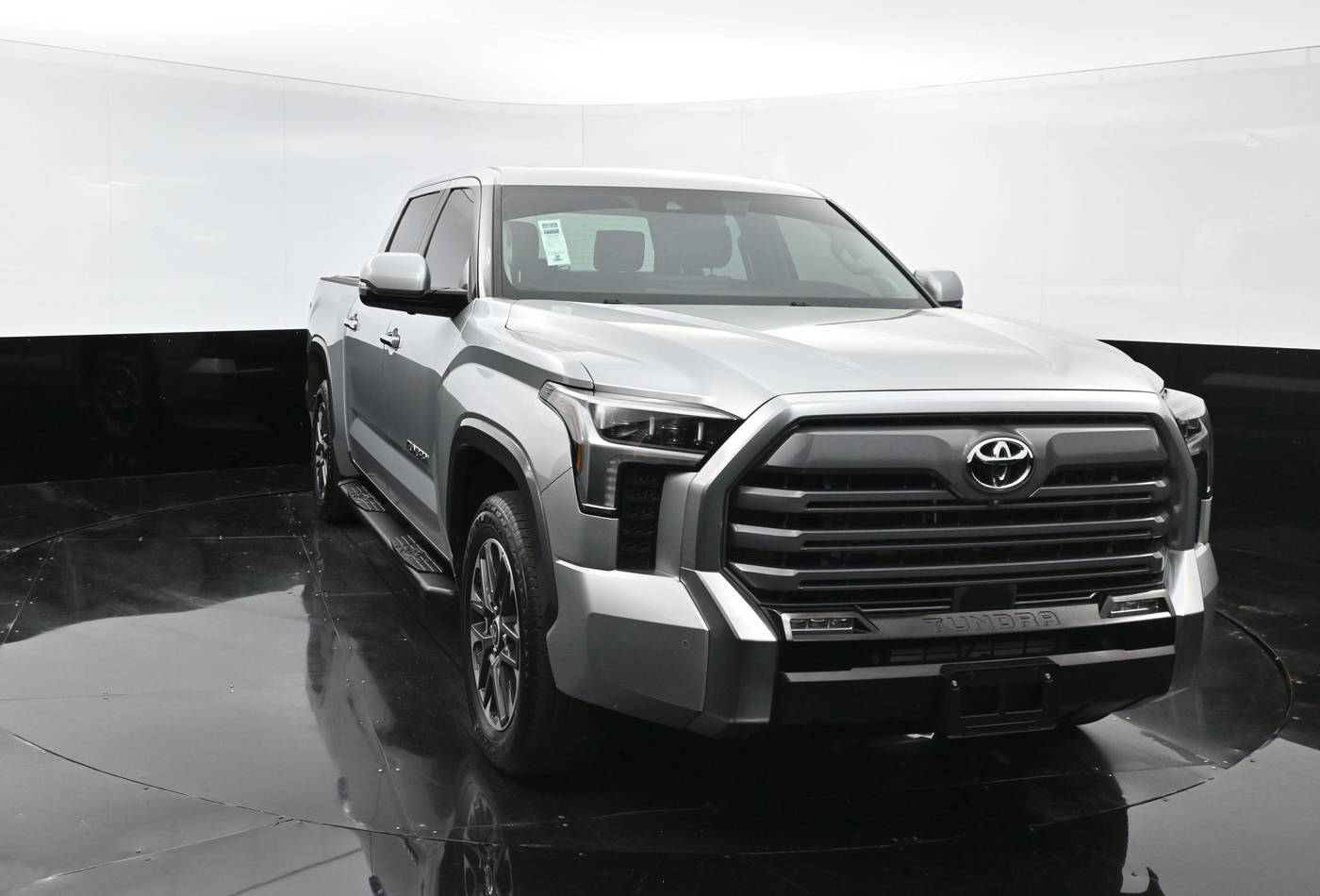 2022 Toyota Tundra Limited — Pickup Truck — 24,728 mi — Culver City, CA