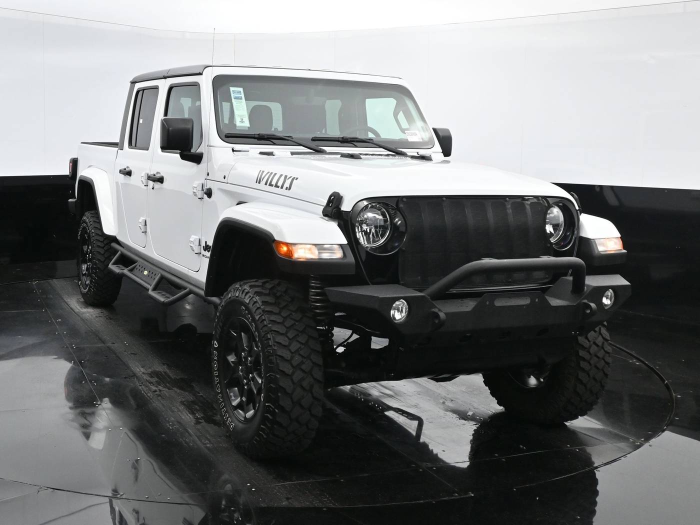 2023 Jeep Gladiator Willys — Pickup Truck — 16,499 mi — Culver City, CA