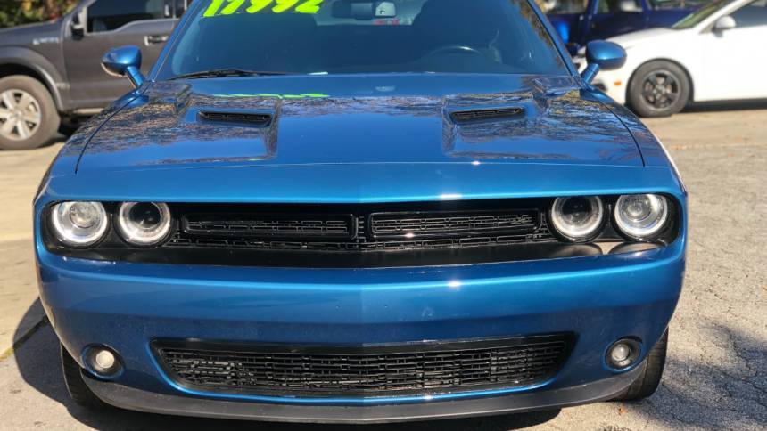 2020 Dodge Challenger SXT — Coupe — 68,765 mi — Durham, NC