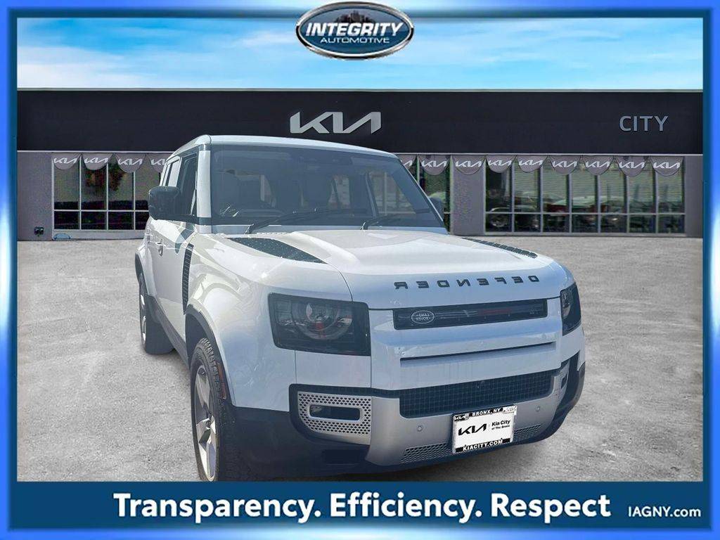 2023 Land Rover Defender SE