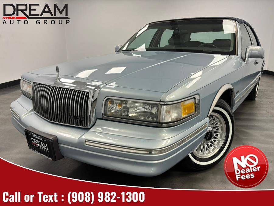 1997 Lincoln Town Car Executive — Sedan — 88,642 mi — Elizabeth, NJ