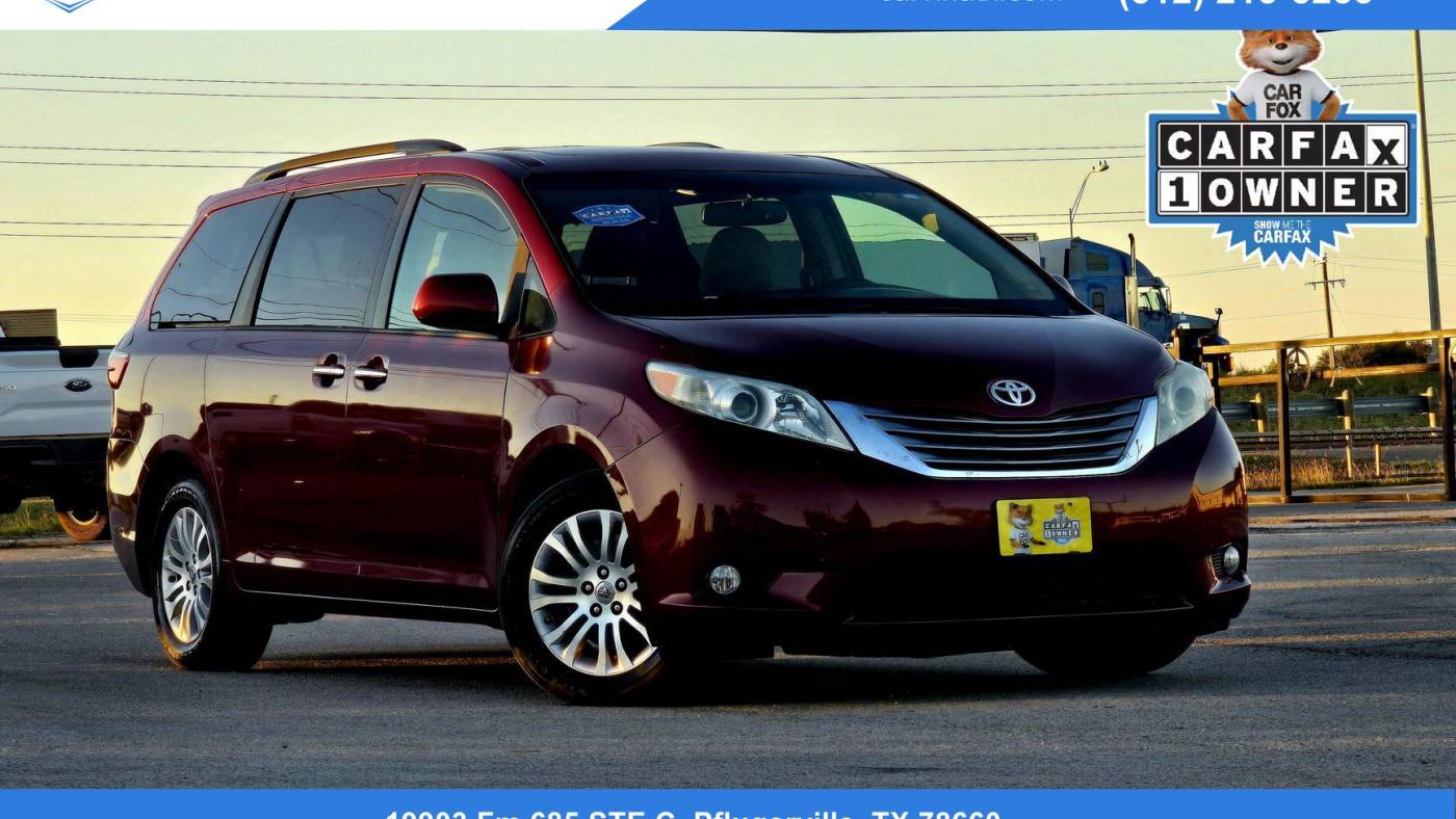 2017 Toyota Sienna XLE — Minivan — 120,105 mi — Pflugerville, TX