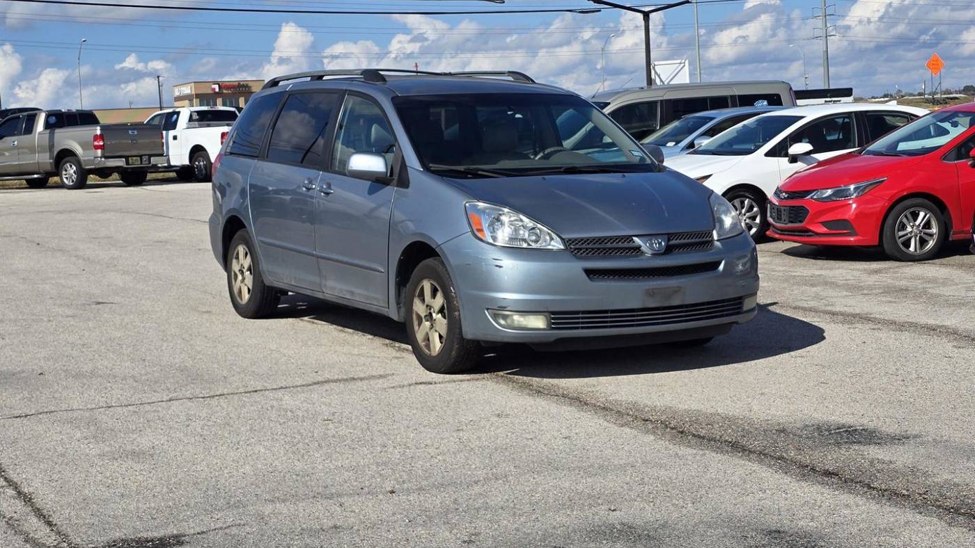2004 Toyota Sienna XLE — Minivan — 234,945 mi — Pflugerville, TX