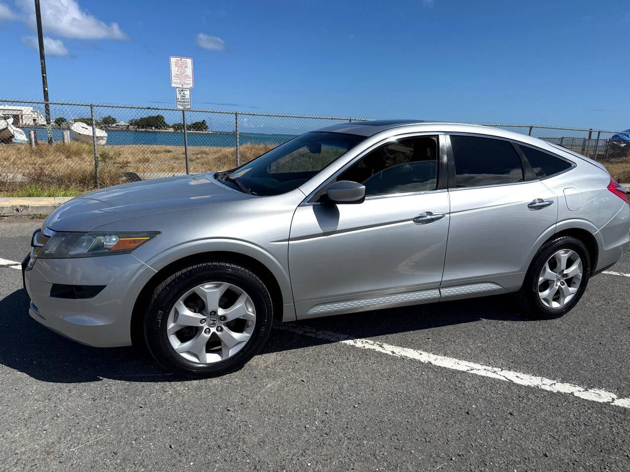 2011 Honda Accord Crosstour EX-L — Wagon — 117,000 mi — Honolulu, HI