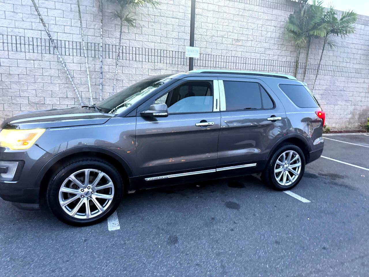 2017 Ford Explorer Limited — SUV — 165,000 mi — Honolulu, HI