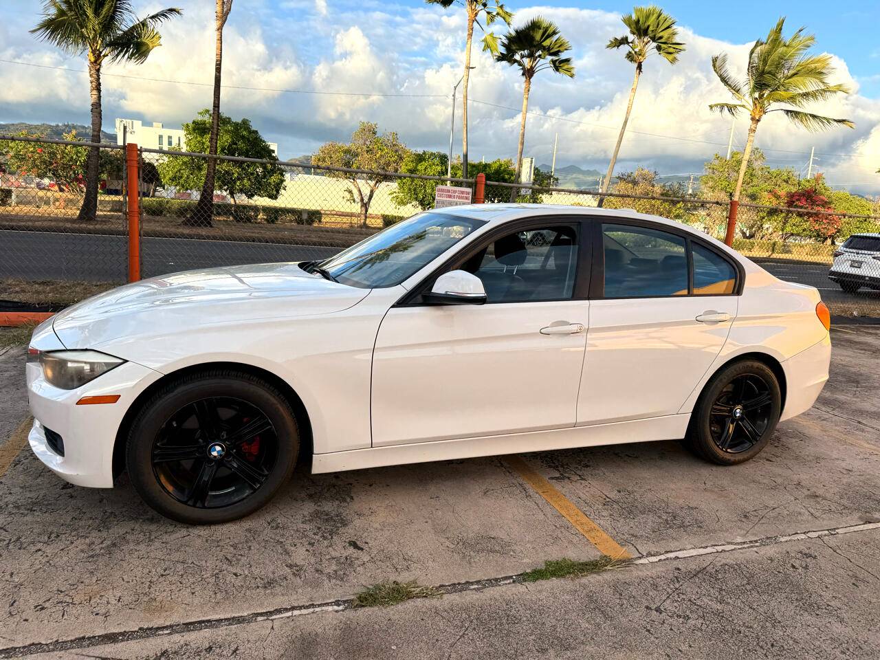 2014 BMW 3 Series 328i — Sedan — 104,000 mi — Honolulu, HI