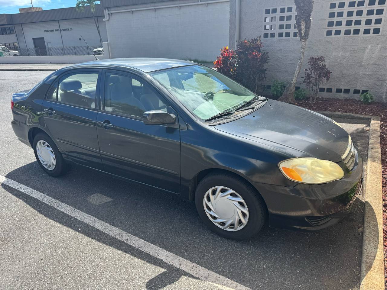 2004 Toyota Corolla LE — Sedan — 165,000 mi — Honolulu, HI