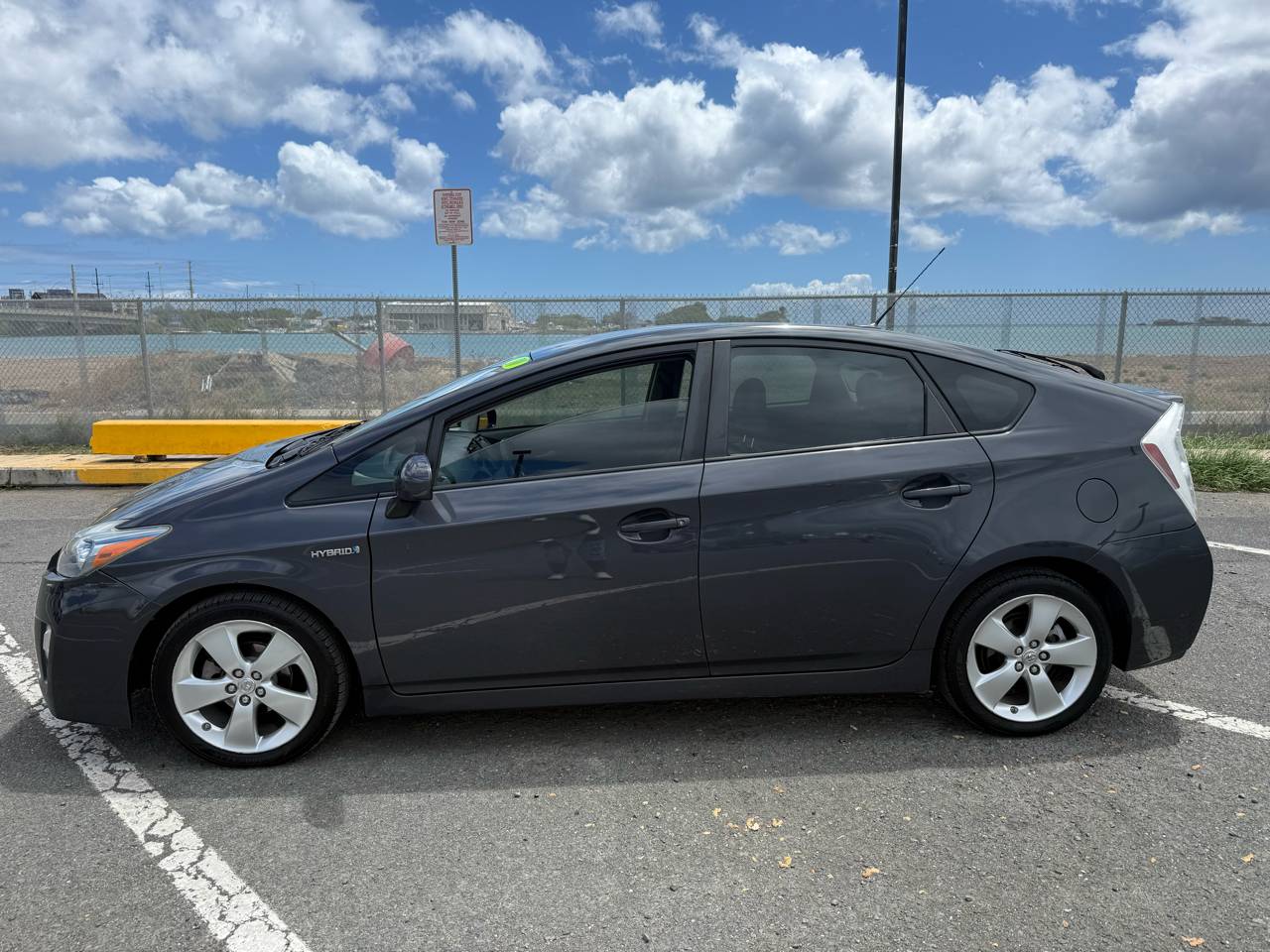 2010 Toyota Prius Five — Sedan — 160,000 mi — Honolulu, HI