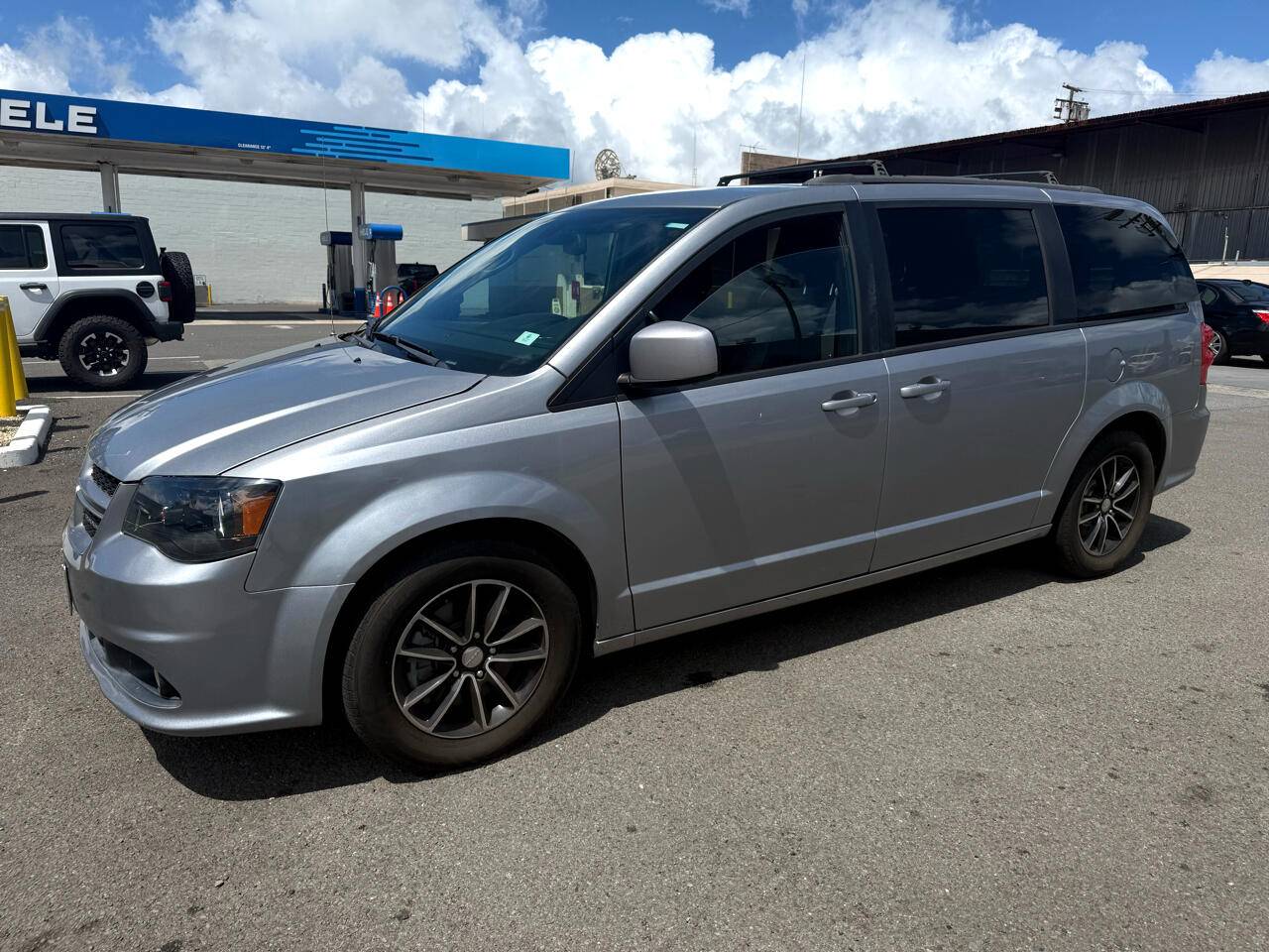 2018 Dodge Grand Caravan GT — Minivan — 110,000 mi — Honolulu, HI
